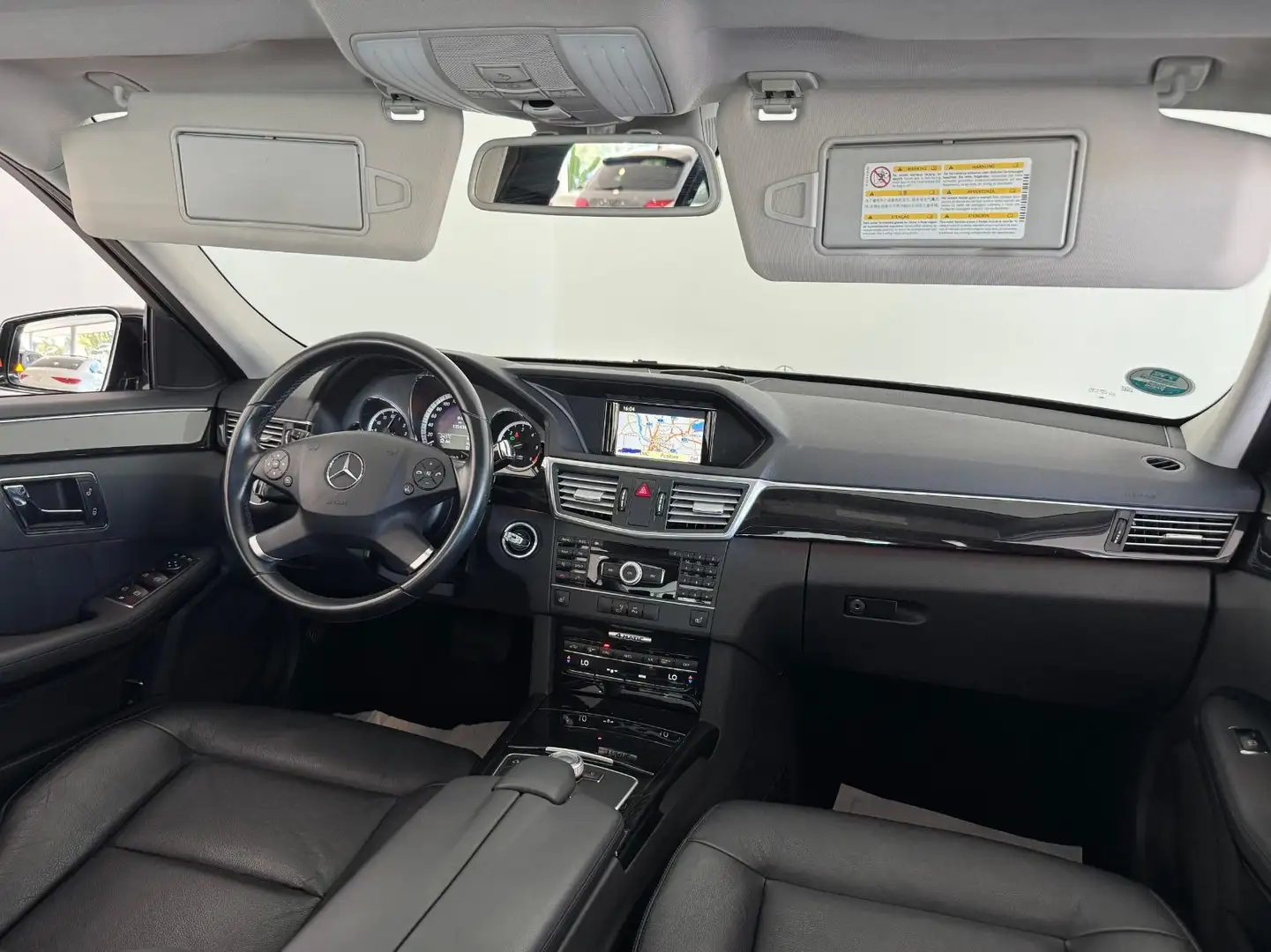 Mercedes-Benz E 350 CDI 4Matic BlueEfficiency Avantgarde Schwarz - 2
