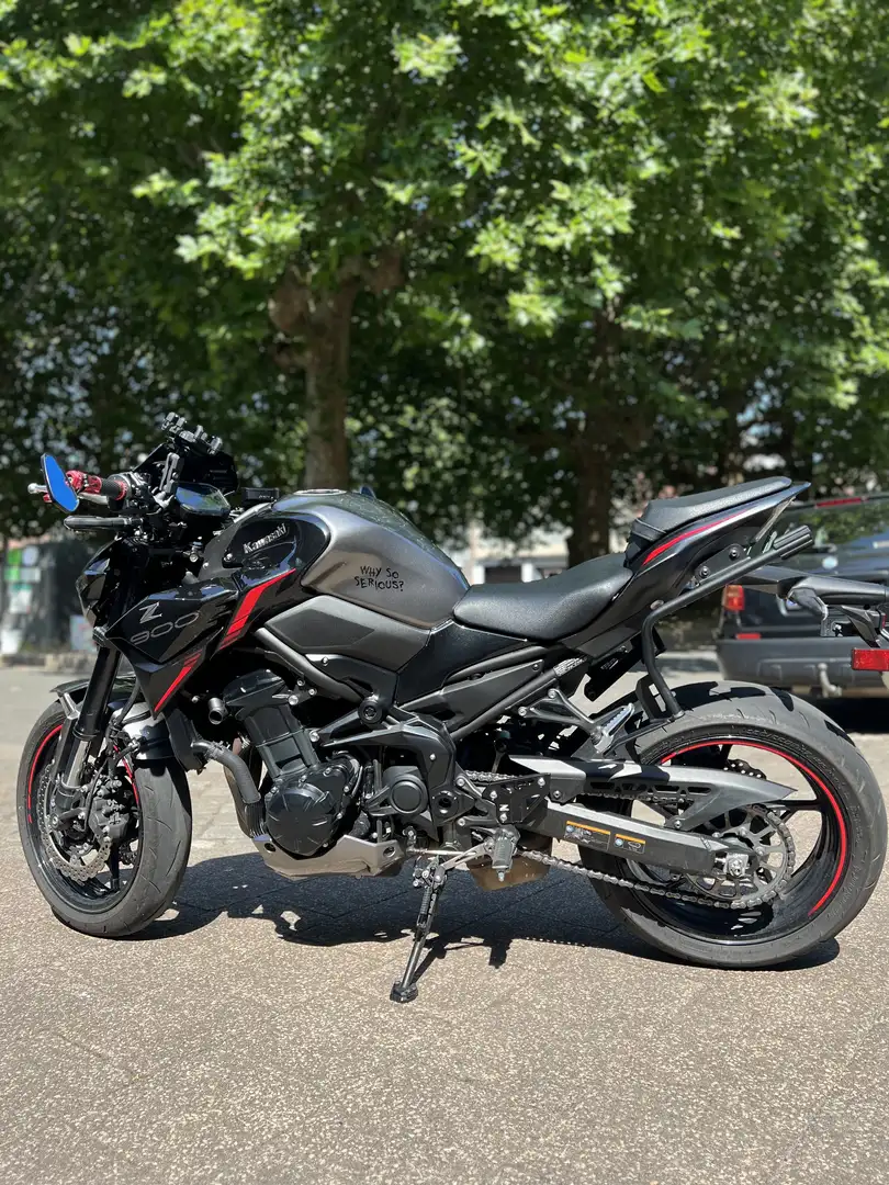 Kawasaki Z 900 Zwart - 1