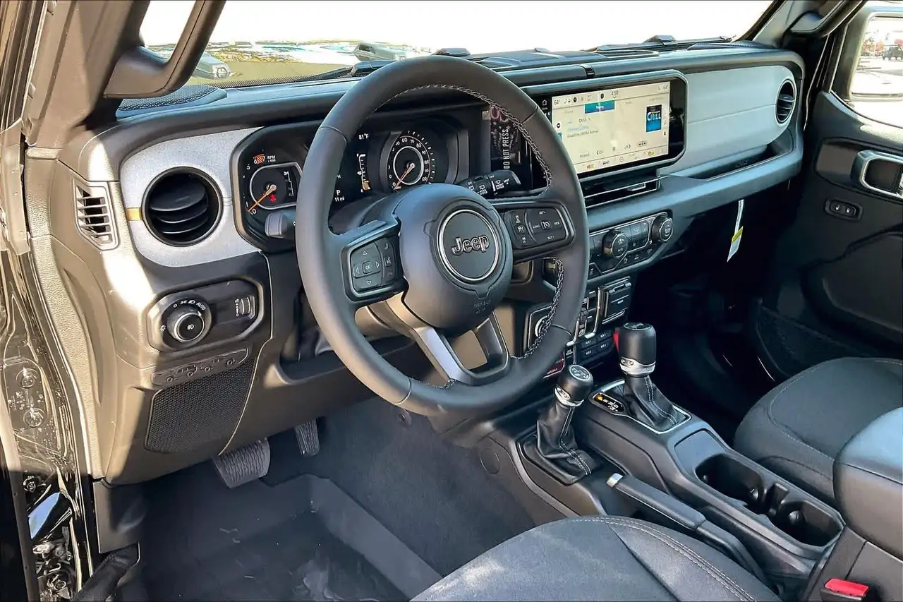 Jeep Wrangler снимка Jeep Wrangler