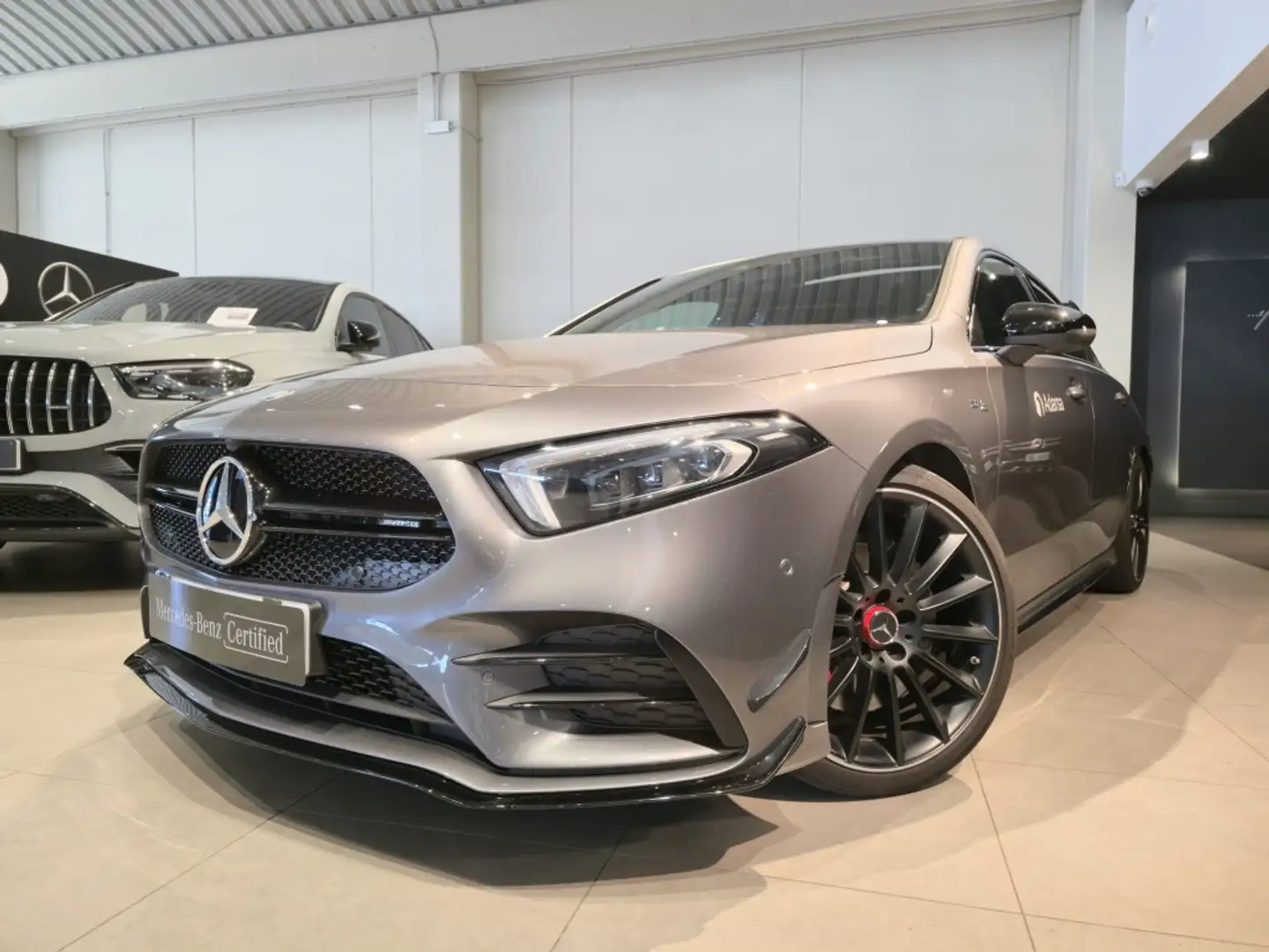 Mercedes-Benz A 35 AMG 4Matic+ 7G-DCT Gris - 1