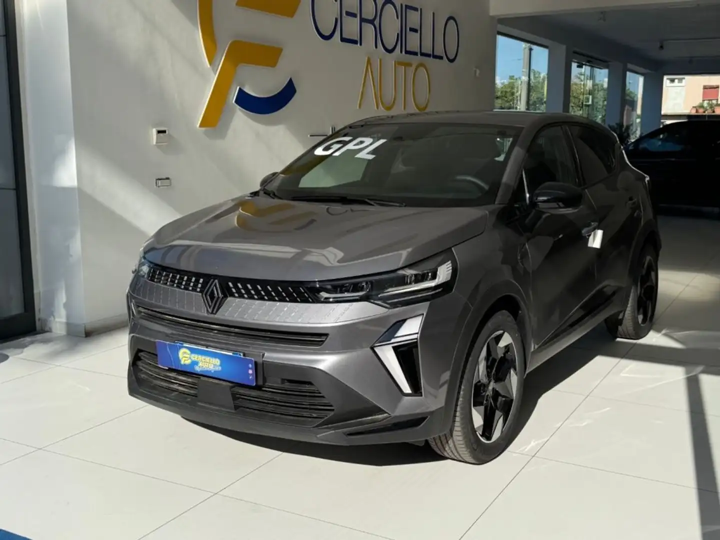 Renault Captur ECO-G 100 CV Techno KM0 DA €239,00 MENSILI Grau - 1