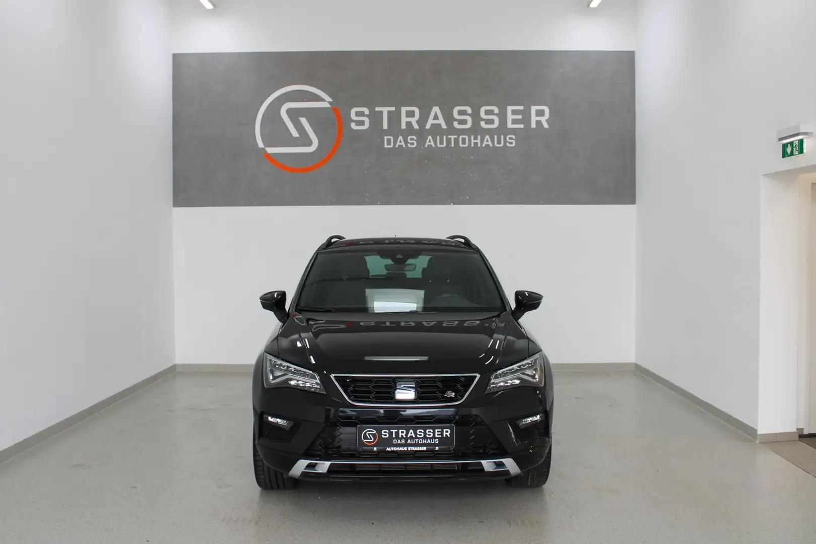 SEAT Ateca FR 1.5 TSI ACT DSG 4Drive Schwarz - 2