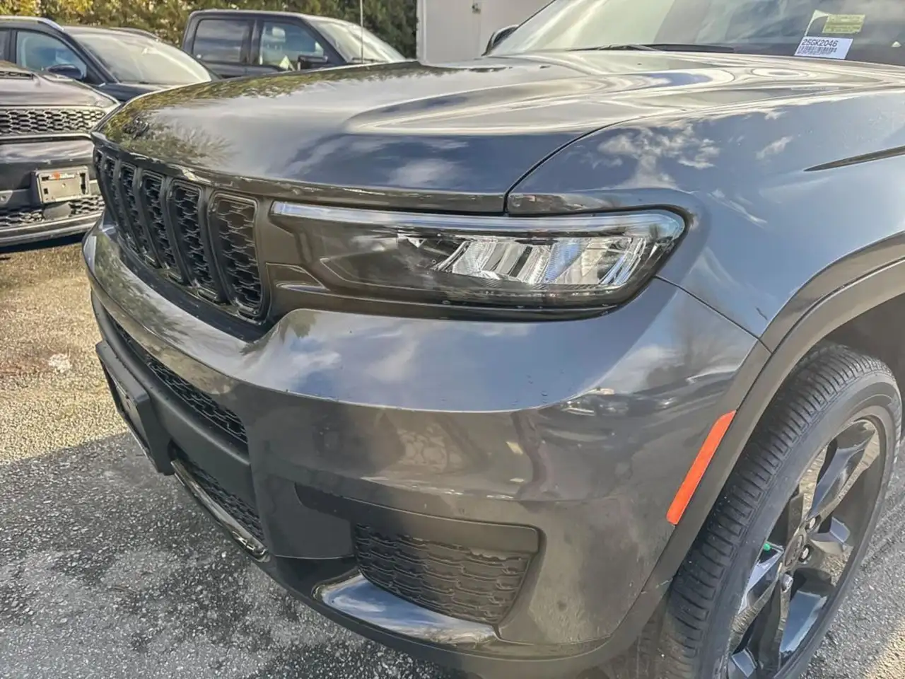 Jeep Grand Cherokee снимка Jeep Grand Cherokee