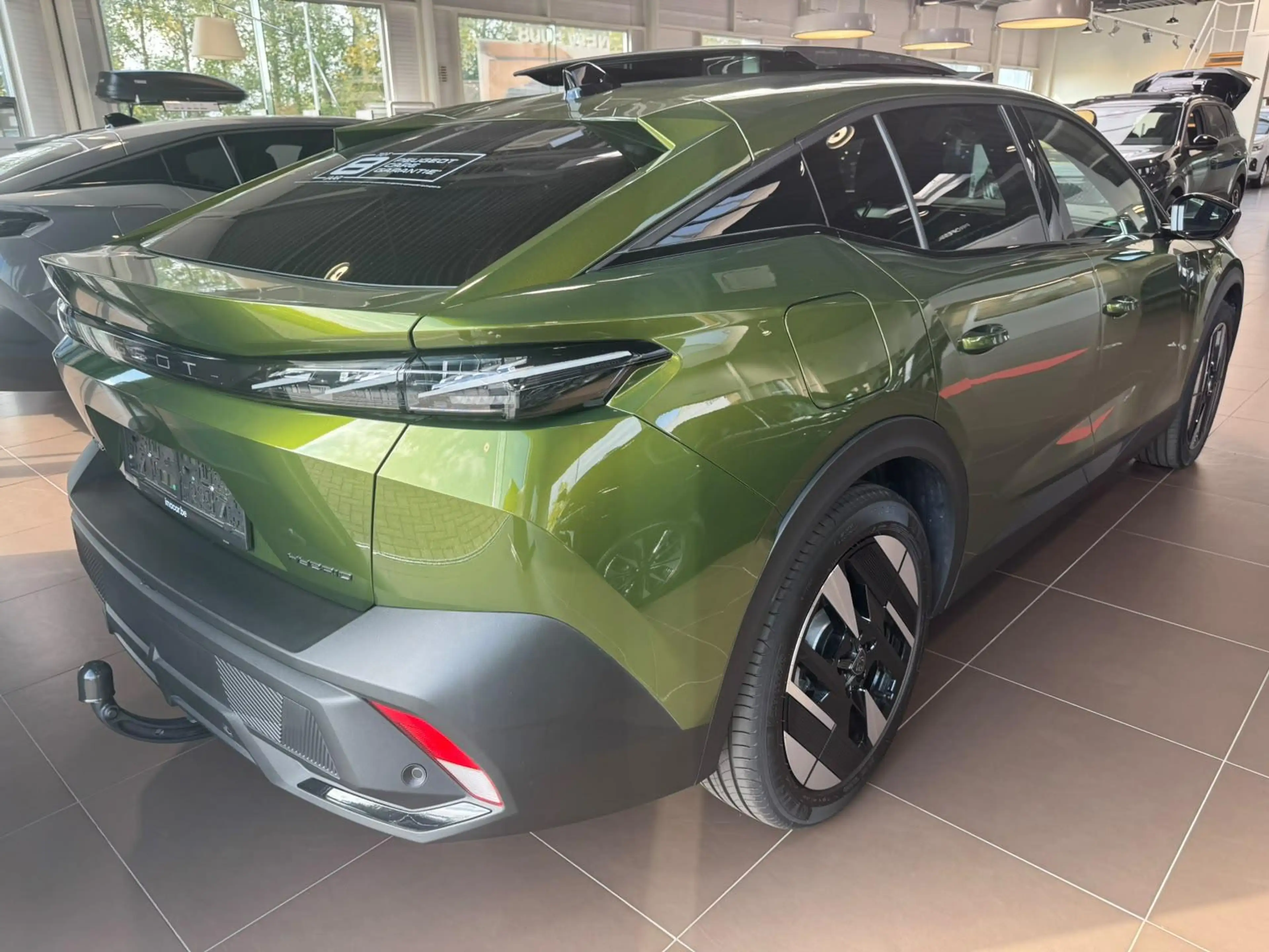 Peugeot 408 1.2 Hybrid GT e-DSC6 5d 100kW — photo 4