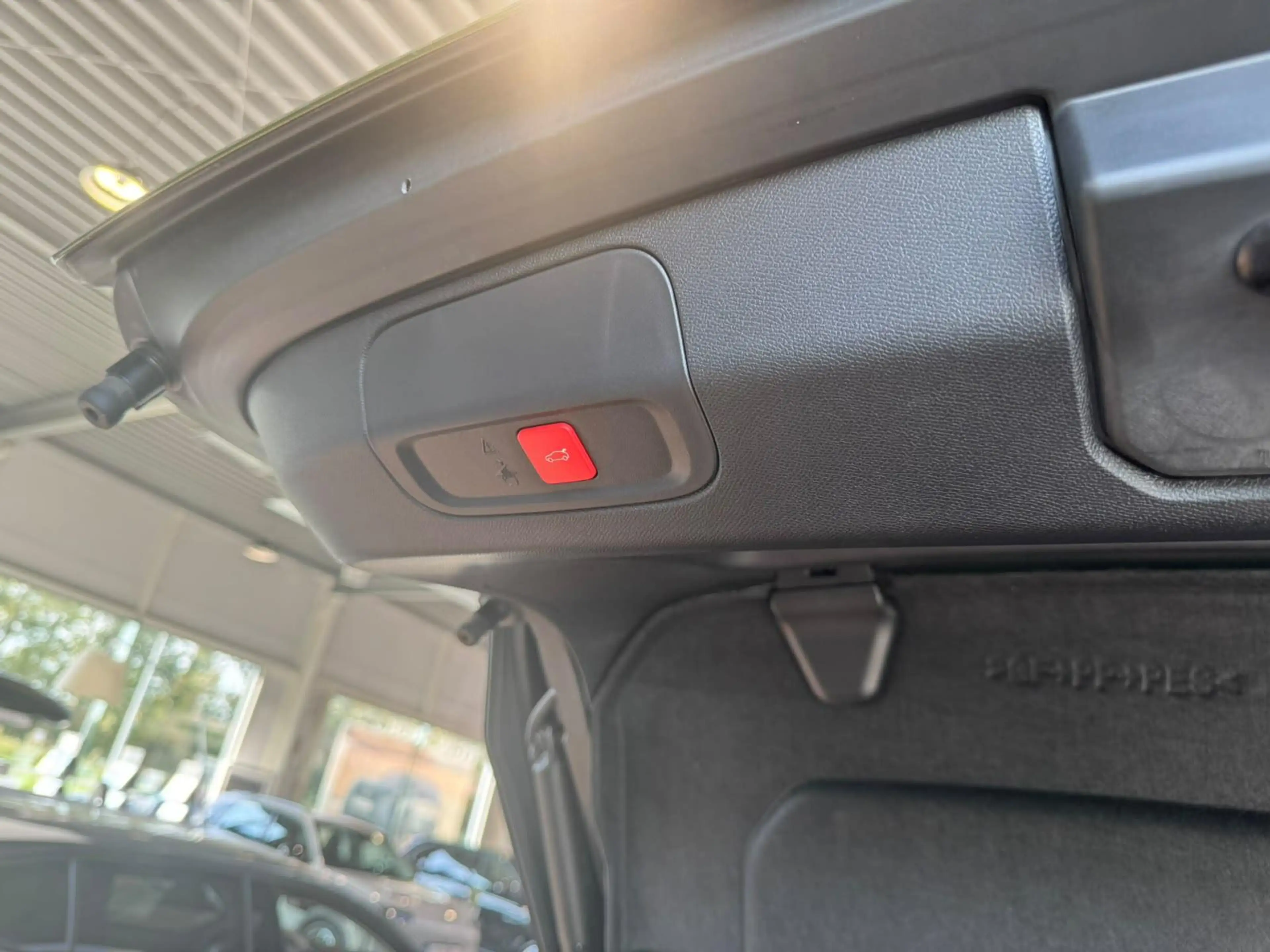 Peugeot 408 1.2 Hybrid GT e-DSC6 5d 100kW — photo 16
