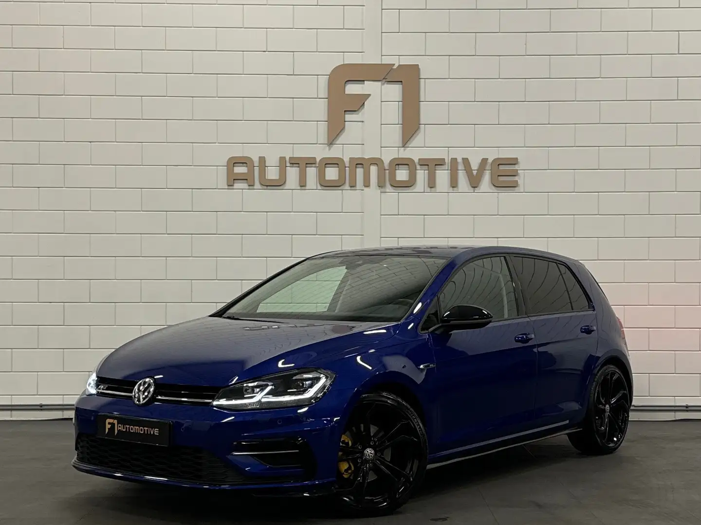 Volkswagen Golf 1.5 TSI Highline R Line Camera|Massage|Dynaudio Blauw - 1