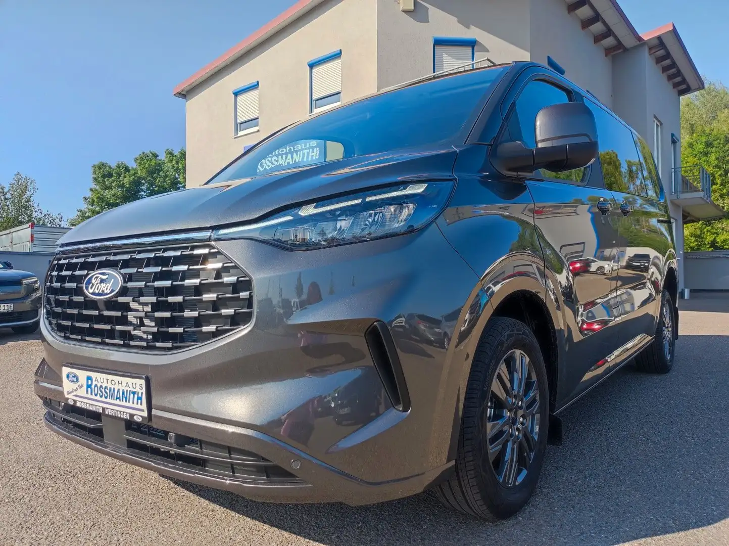 Ford Tourneo Custom 320 L1 Titanium Aut ALLRAD *TEC 5 Grau - 1