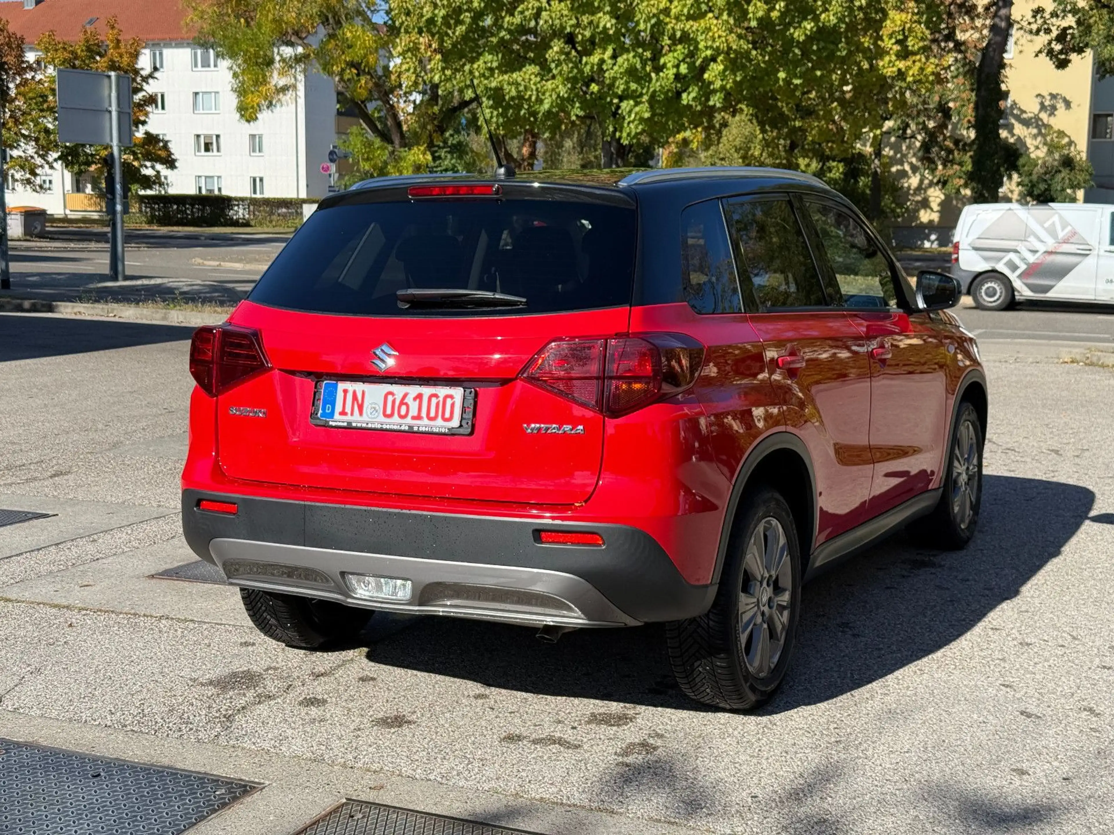 Suzuki Vitara 1.0 4x2 Automatik SHZ Klima Navi — photo 6