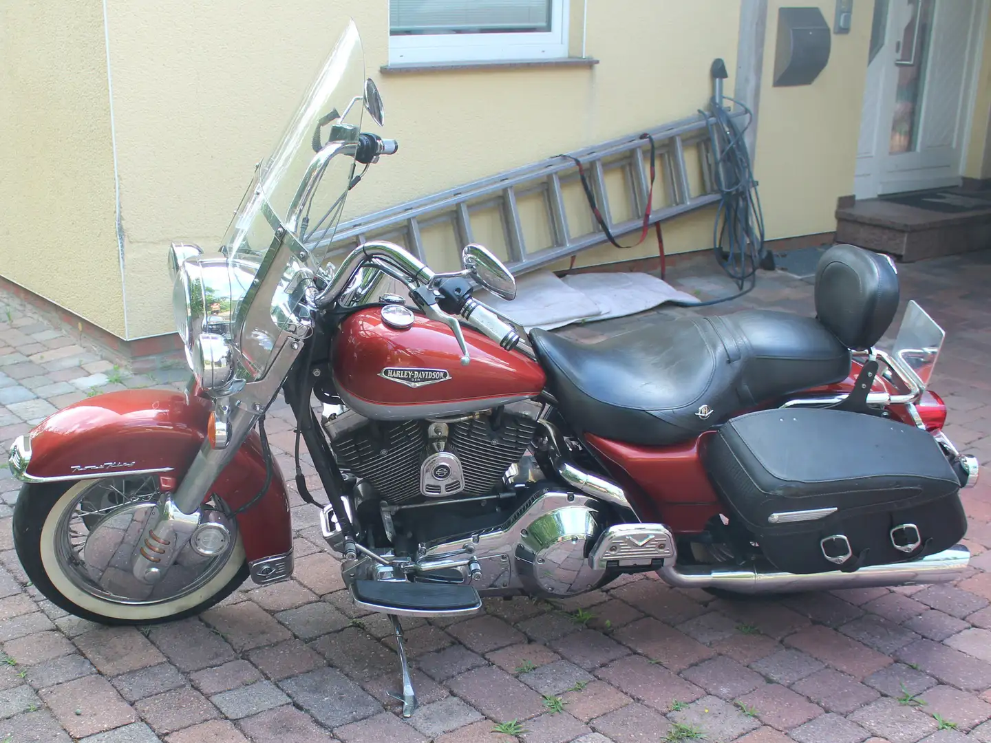Harley-Davidson Road King Harley-Davidson Road King Classic Rojo - 2