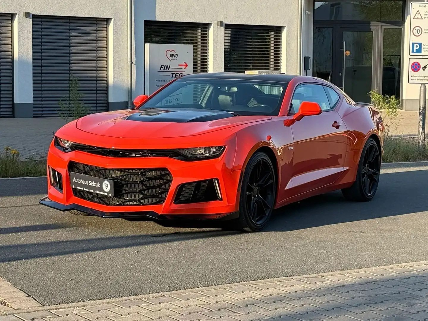 Chevrolet Camaro 3.6 V6 Coupe *ZL1-Body*20zoll*Kamera* Orange - 2