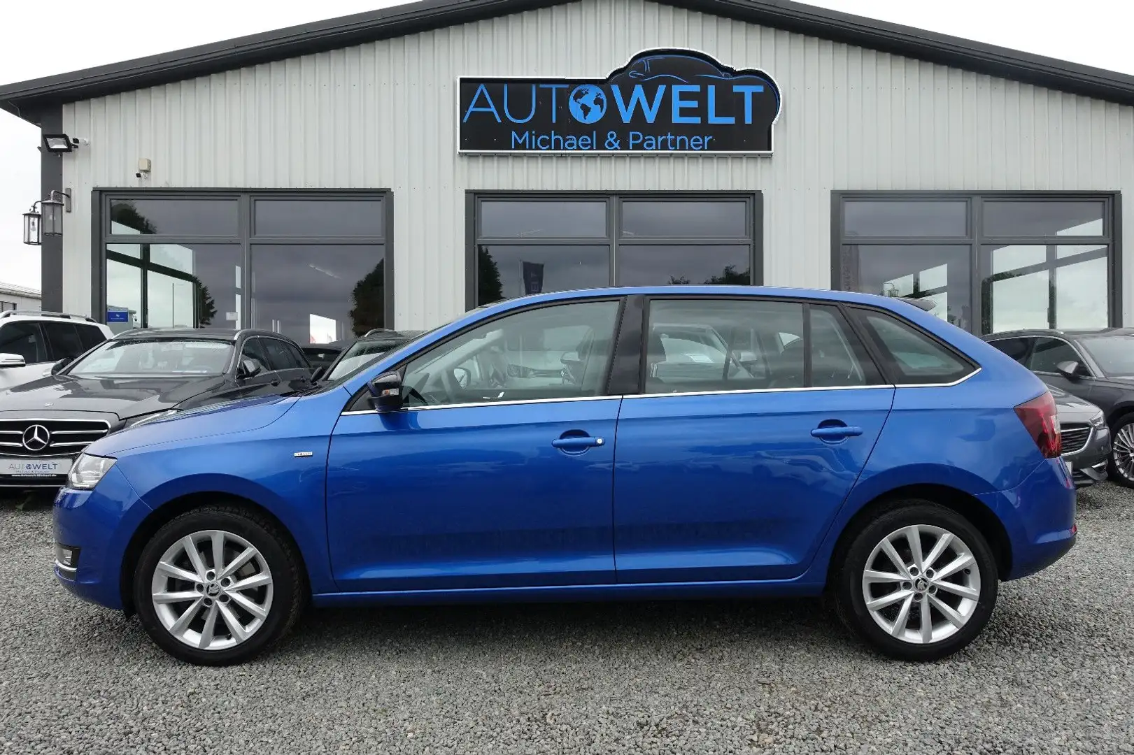 Skoda Rapid/Spaceback 1.0 DSG KLIMAAUT XEN NAV KAM DAB PANOMARA Blu/Azzurro - 1