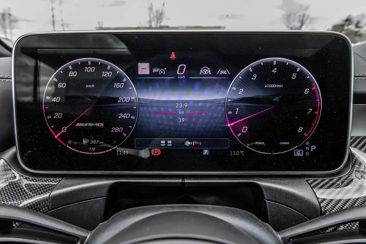 Mercedes-Benz CLE снимка Mercedes-Benz CLE
