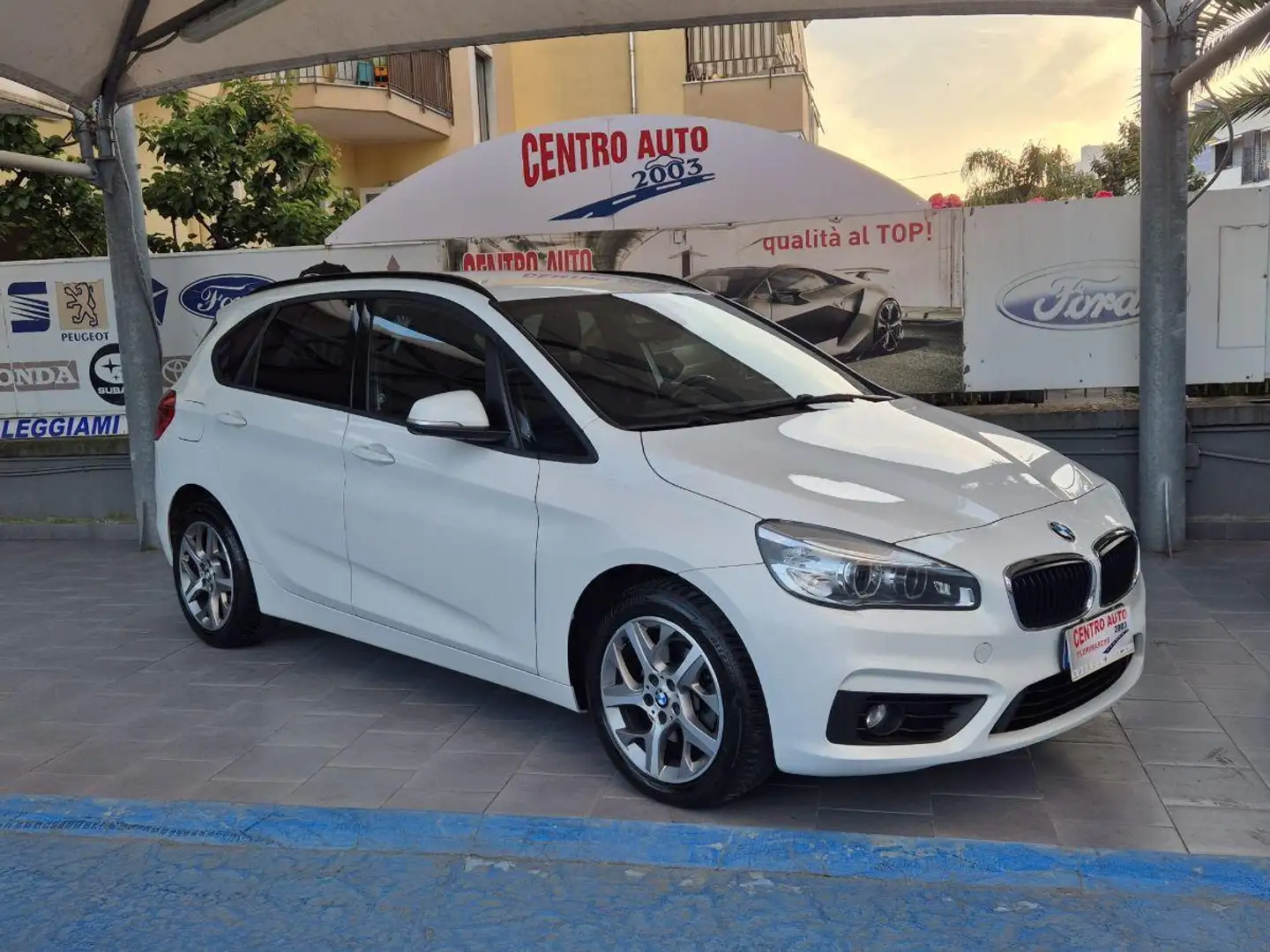 BMW 216i Active Tourer Luxury Blanco - 1