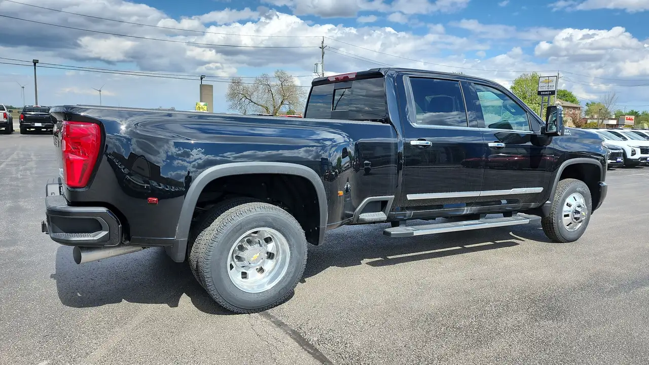 Chevrolet Silverado 3500 снимка Chevrolet Silverado 3500