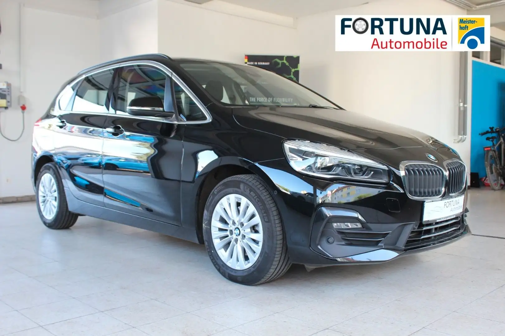 BMW 218 218i Aut. AT Navi LED AHK abnehmbar Schwarz - 1