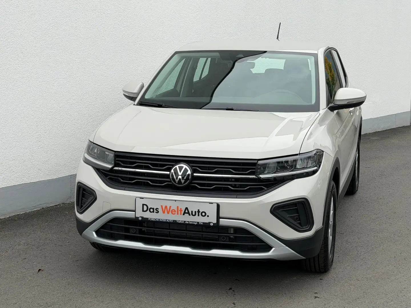 Volkswagen T-Cross 4Me TSI Grau - 2