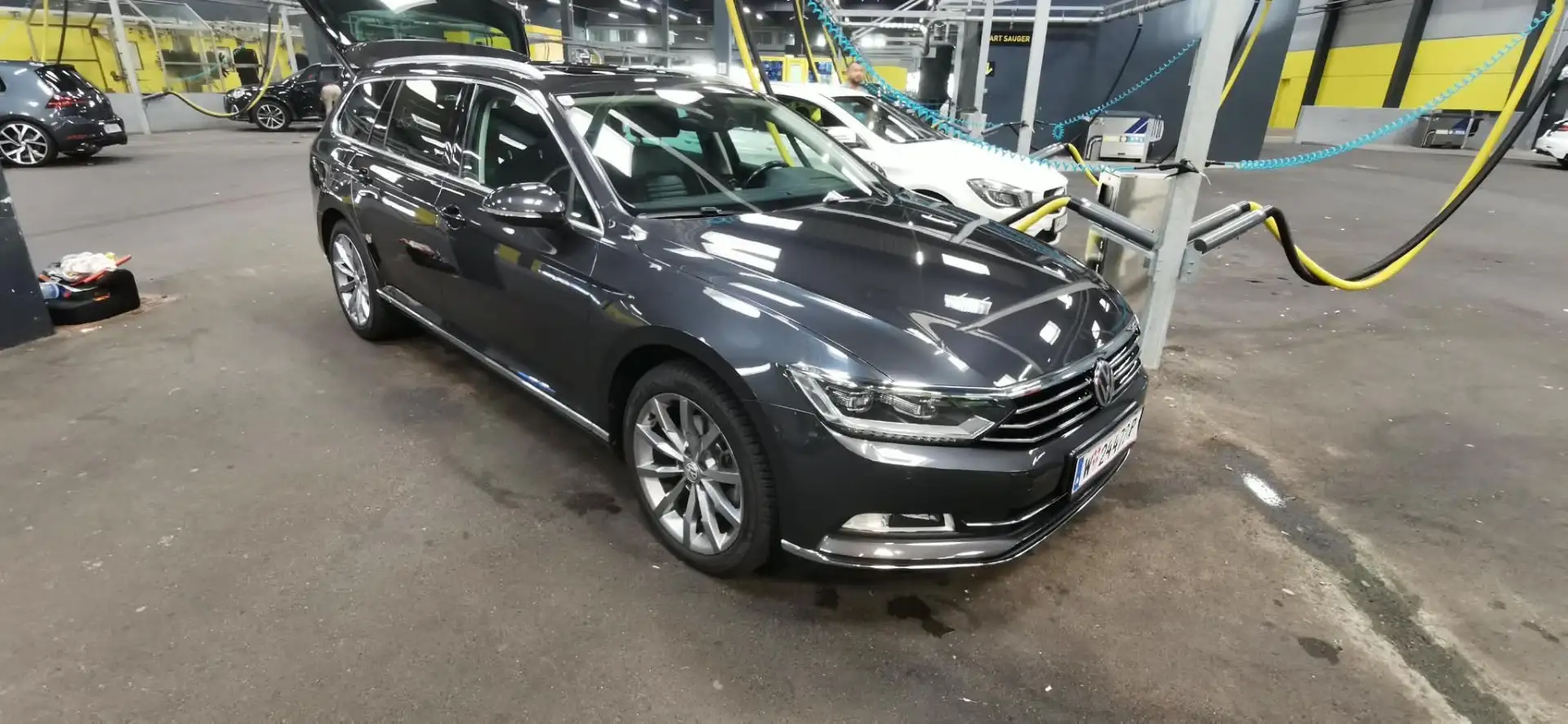 Volkswagen Passat 2.0 TDI SCR DSG Highline - 2