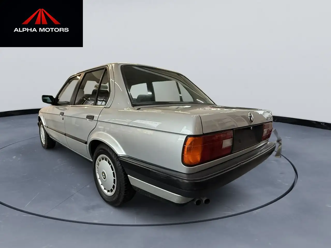 BMW 320i, foto 5