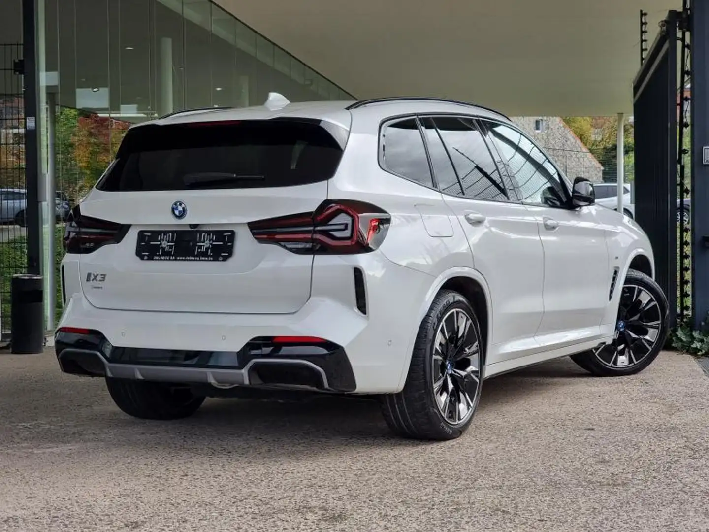BMW iX3 impressive Wit - 2