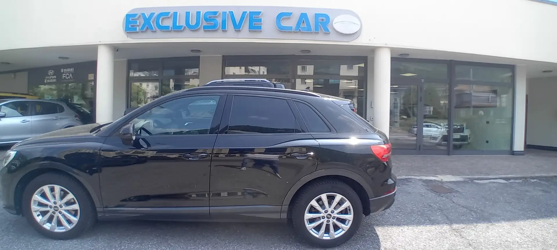Audi Q3 35 TDI S tronic Business Advanced Noir - 1