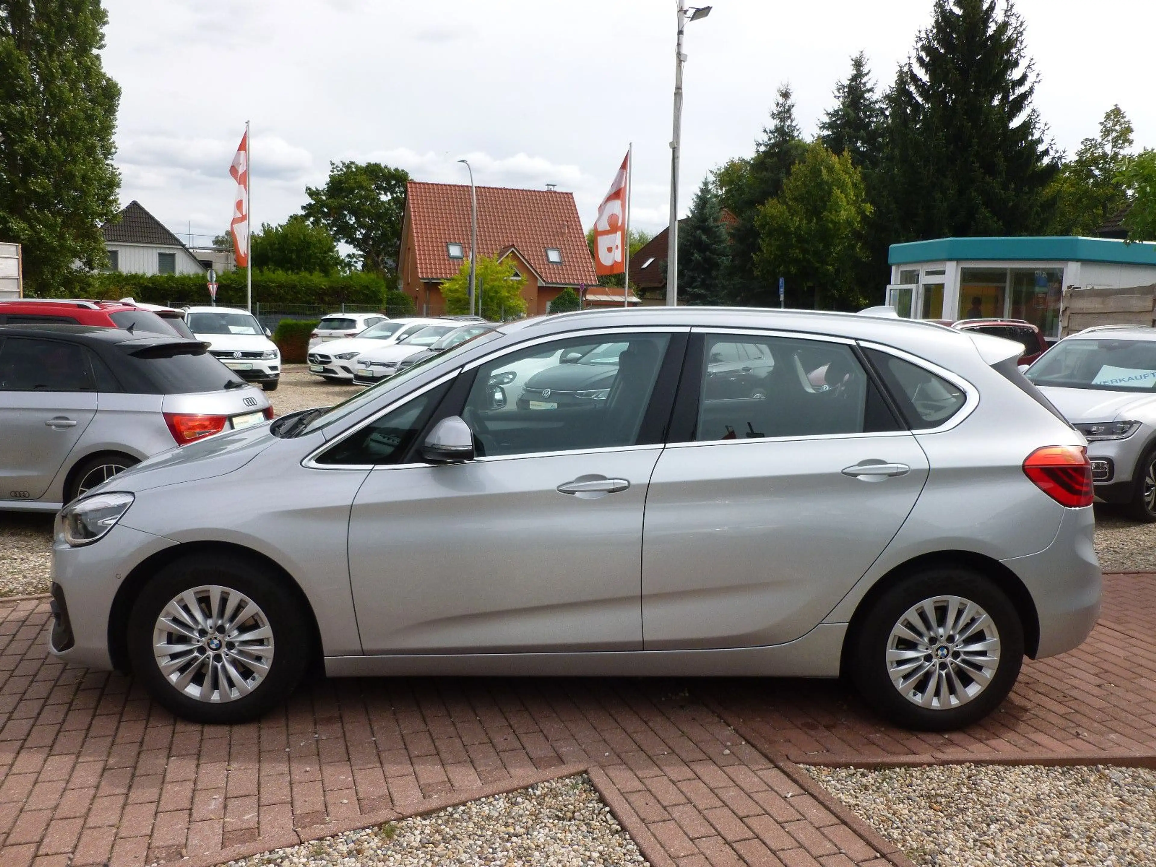 BMW 218 iA Active Tourer Advantage LED/Navi/Pano — photo 2