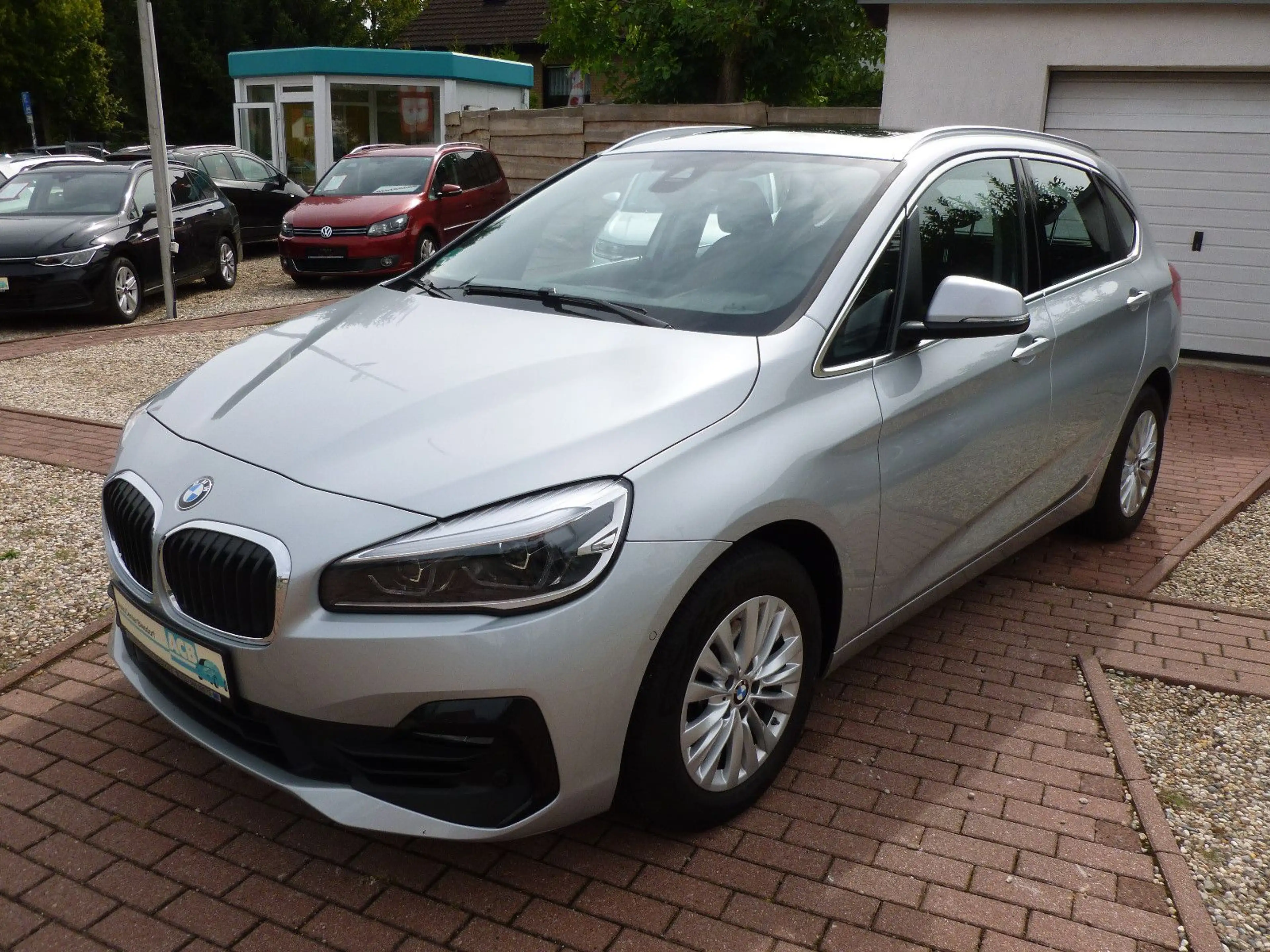 BMW 218 iA Active Tourer Advantage LED/Navi/Pano