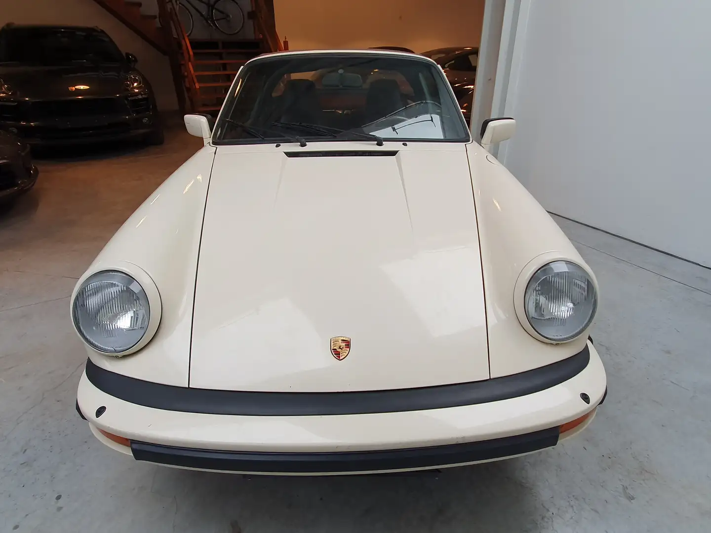 Porsche 911 PastelBeige & Burgundy Beżowy - 2