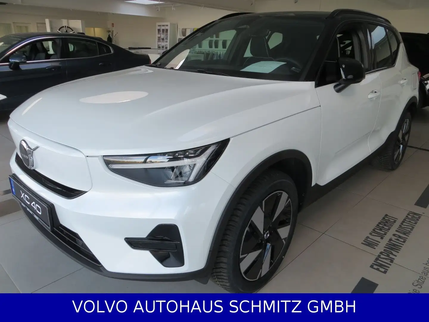 Volvo XC40 EX40 Single Motor Extended Range Plus Bianco - 1