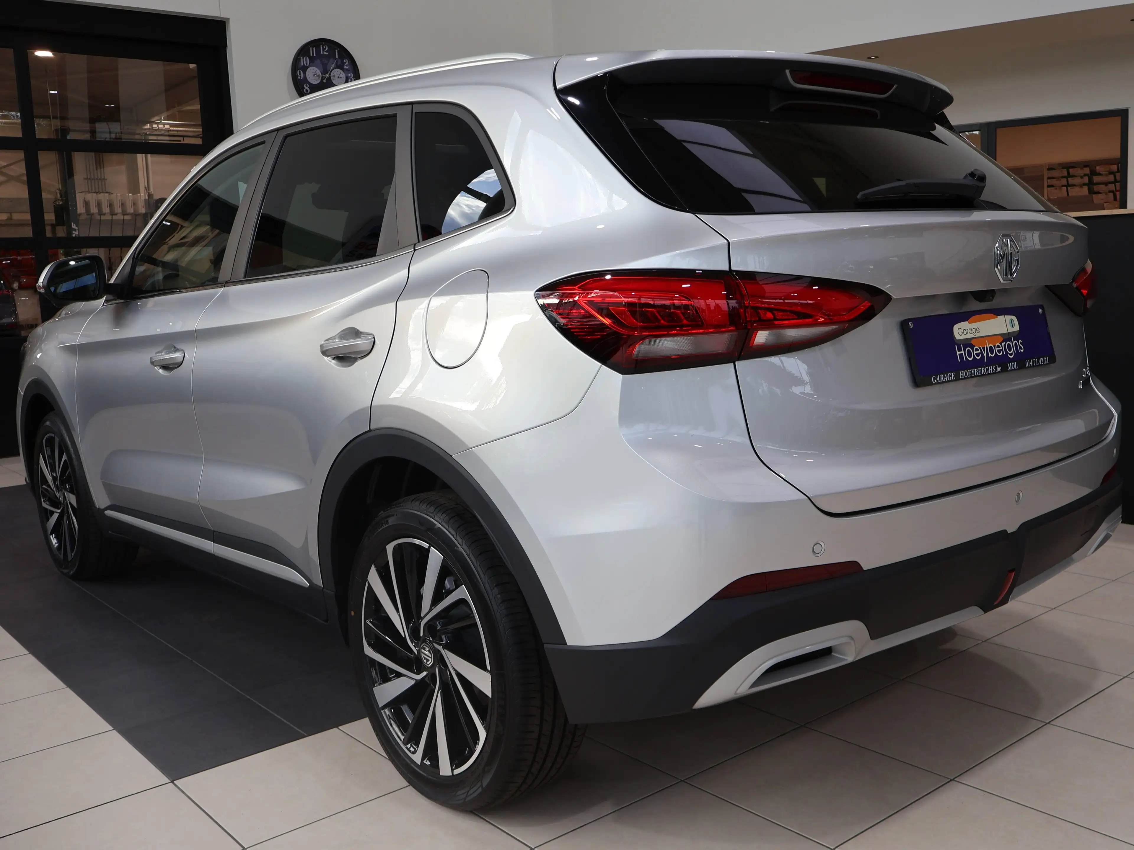 MG ZS MG ZS HYBRID+ LUXURY 197PK HEV / PANODAK / NIEUW / 360° CAMERA — photo 3