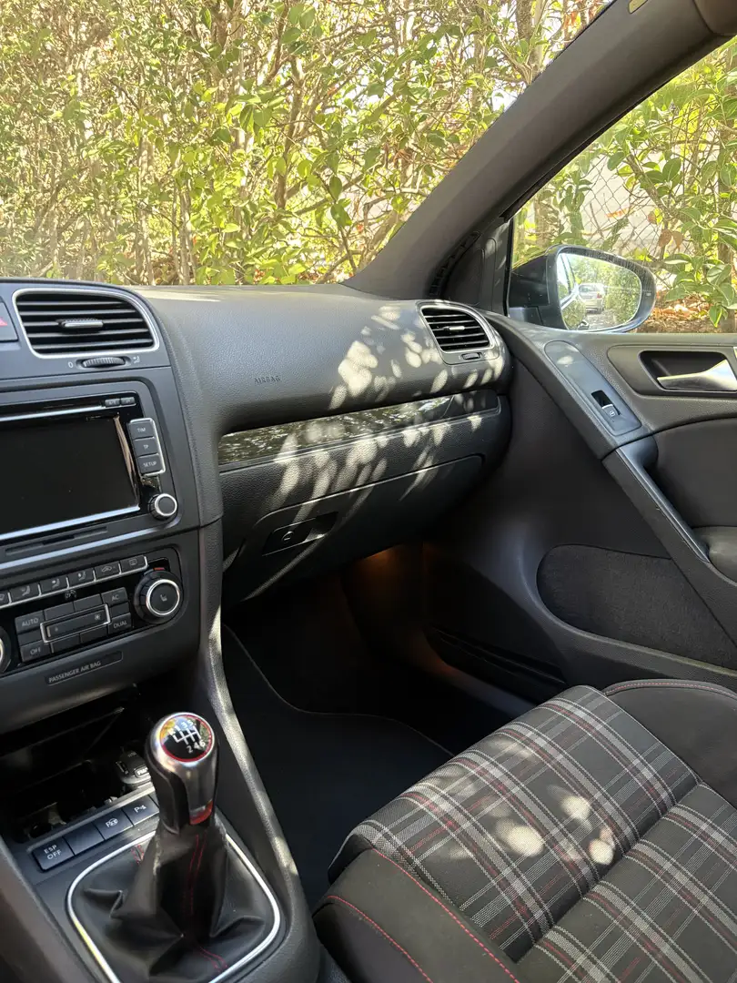 Volkswagen Golf GTI 2.0 TSI - 1