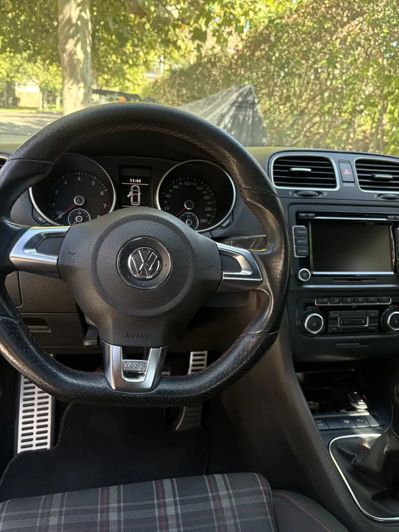 Volkswagen Golf GTI 2.0 TSI - 2
