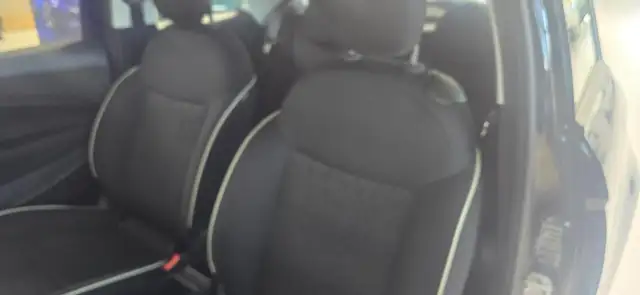 Fiat 500E view 9