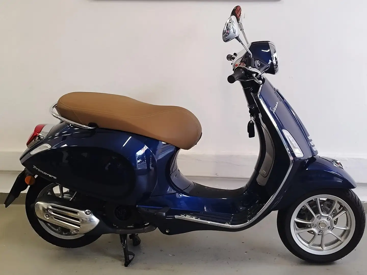 Vespa Primavera 125 - 1