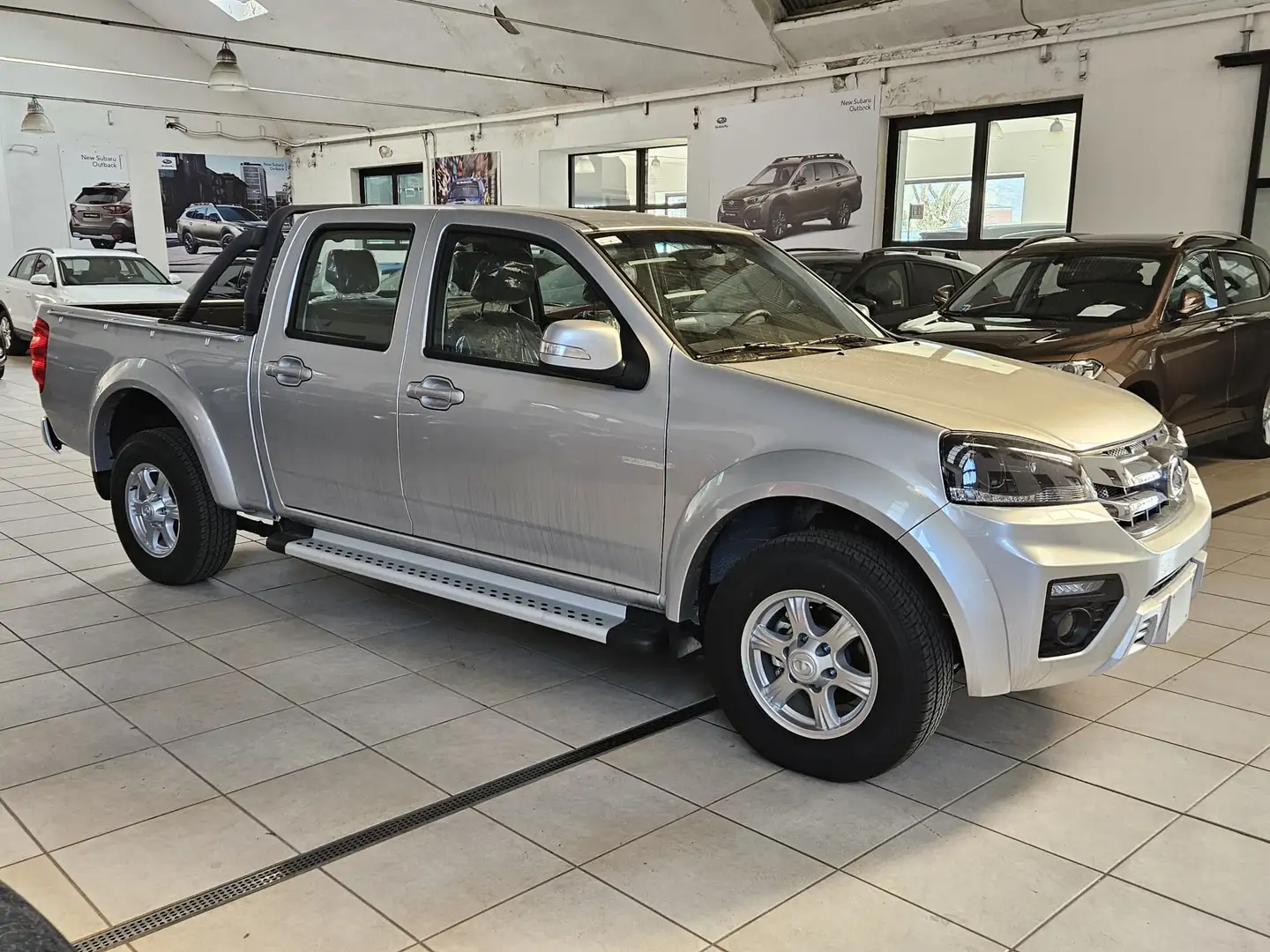 Great Wall Steed Steed DC 2.4 Premium Gpl 4wd Pick Up Autocarro Silber - 2
