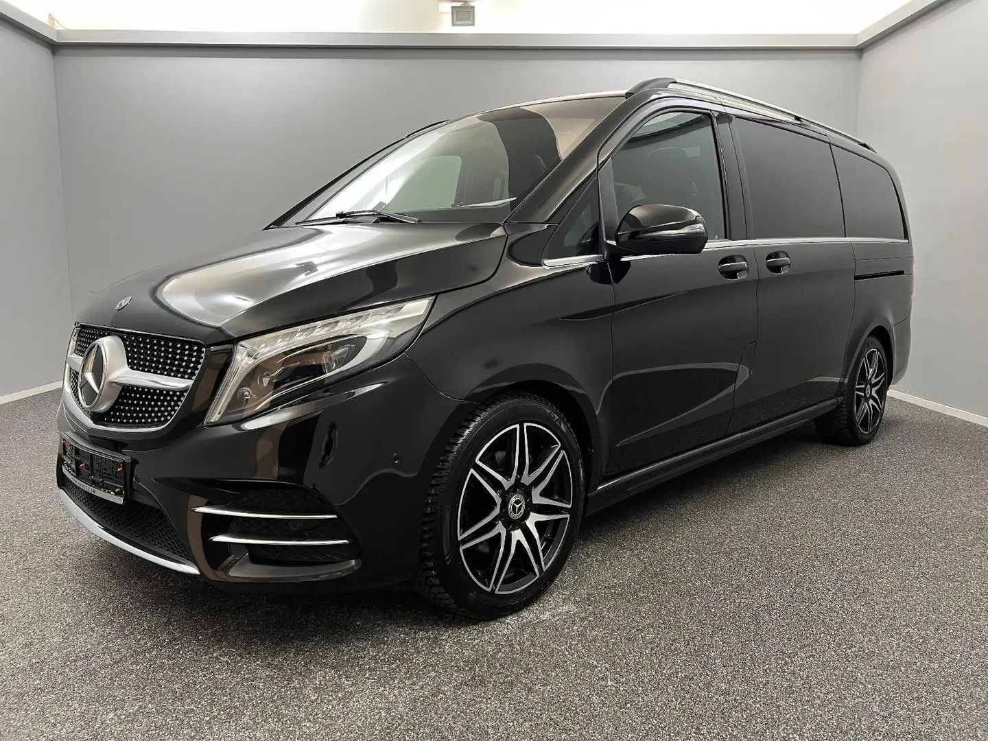 Mercedes-Benz V 300 d Lang Edition AMG PANO*SITZKLIM*INTI-LIGHT Schwarz - 1