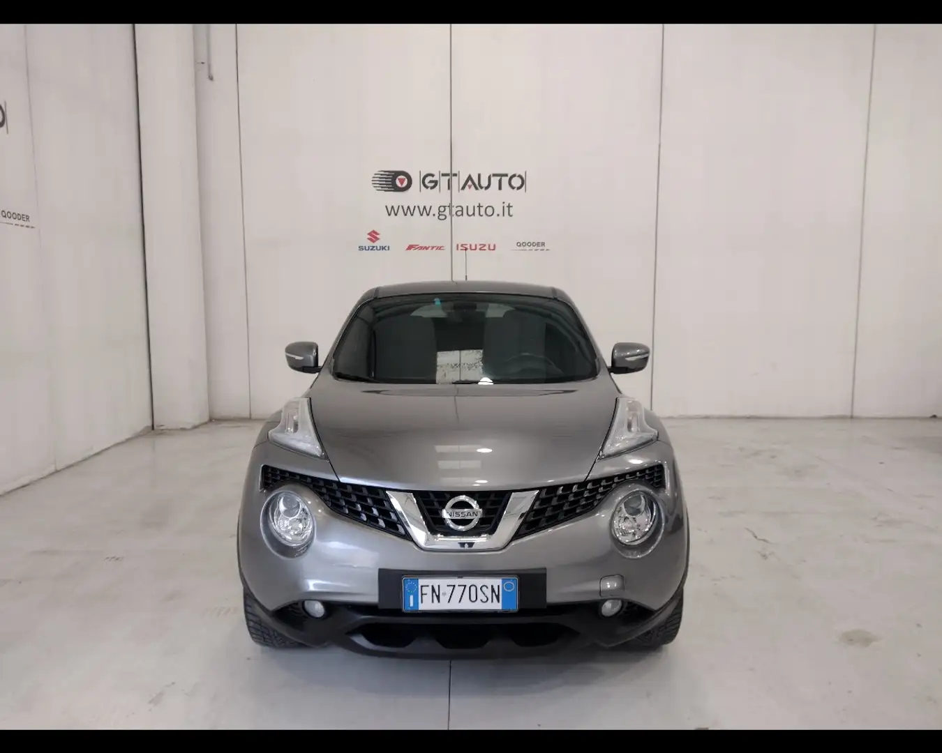 Nissan Juke 1.5 dCi Acenta Grijs - 2