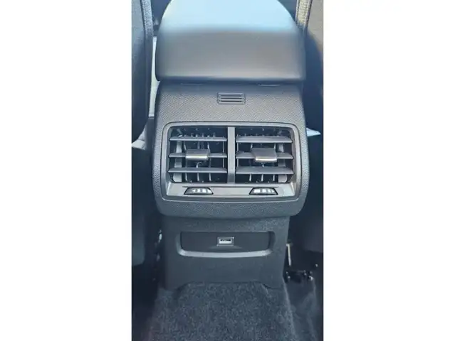 Citroen C4 view 26