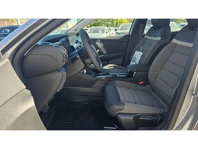 Citroen C4 view 12