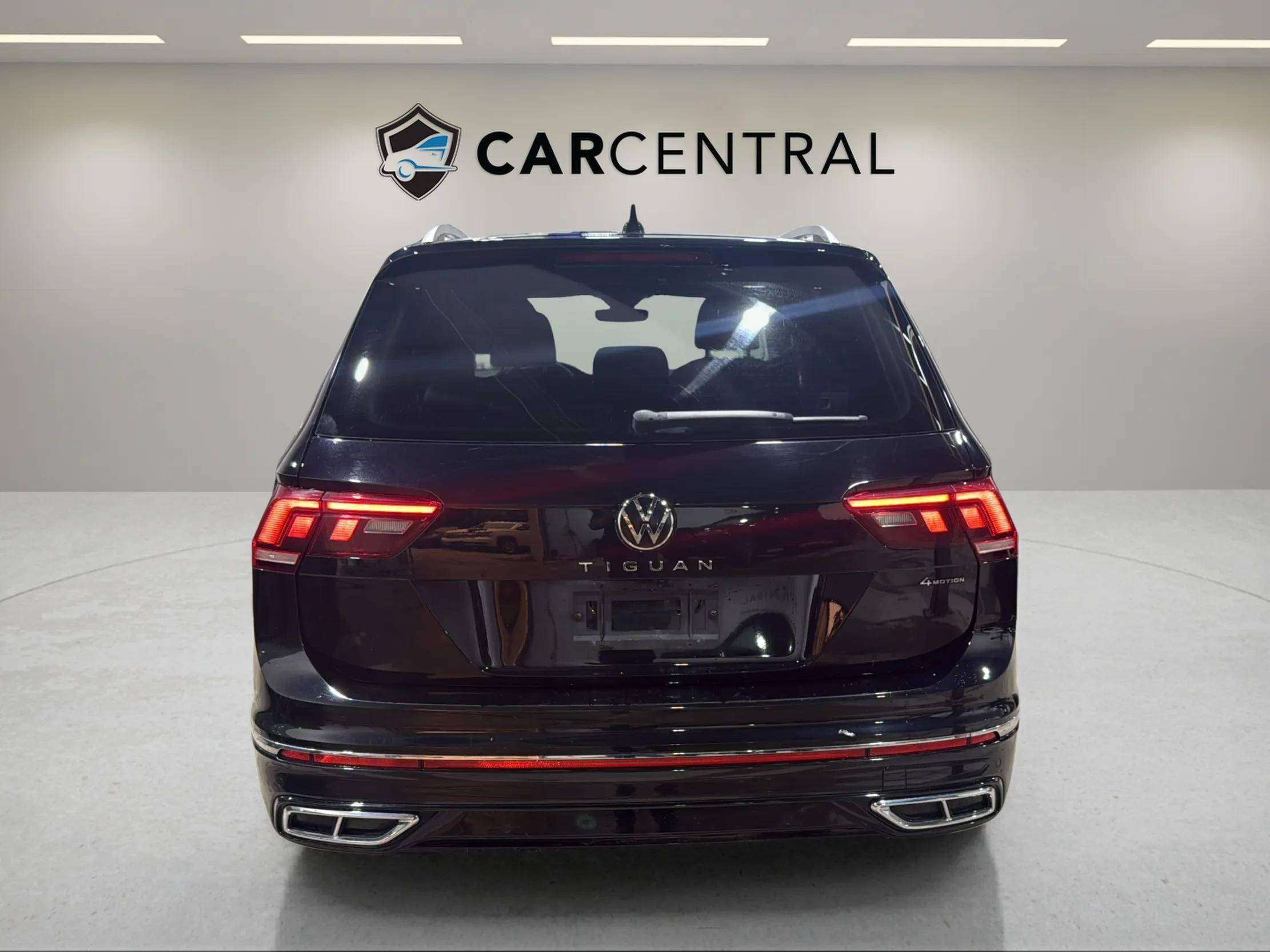 2022 Volkswagen Tiguan HIGHLINE R LINE |CLEAN CARFAX|PANO| 360 | CARPLAY — снимка 1