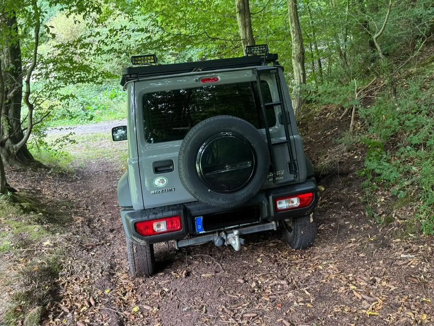 Suzuki Jimny Rundum nachgerüstet und foliert Grau - 2