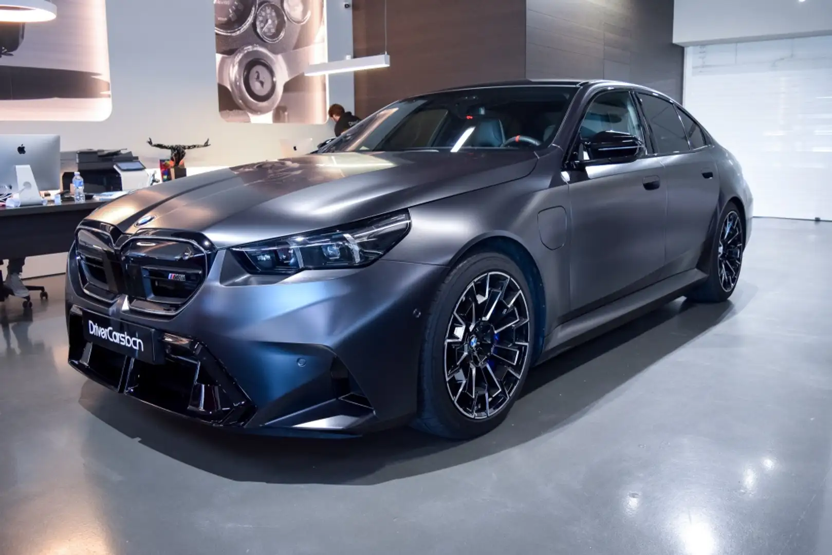 BMW M5 Gris - 2