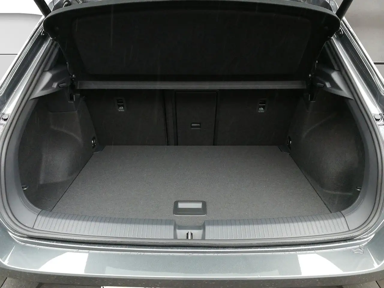 Volkswagen T-Roc 2.0TSI R-Line Pano Navi AHK Side Kamera IQ 9