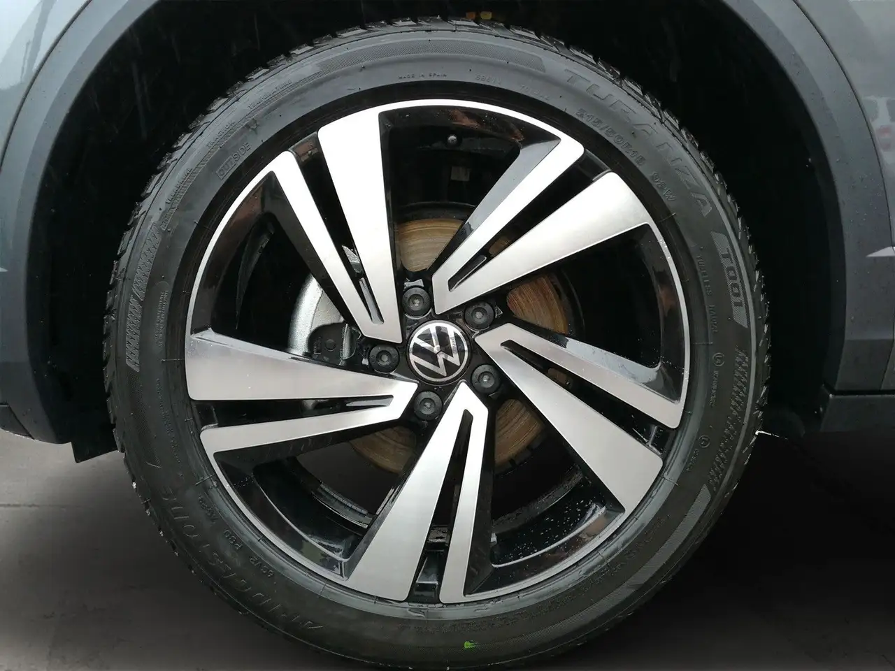 Volkswagen T-Roc 2.0TSI R-Line Pano Navi AHK Side Kamera IQ 10