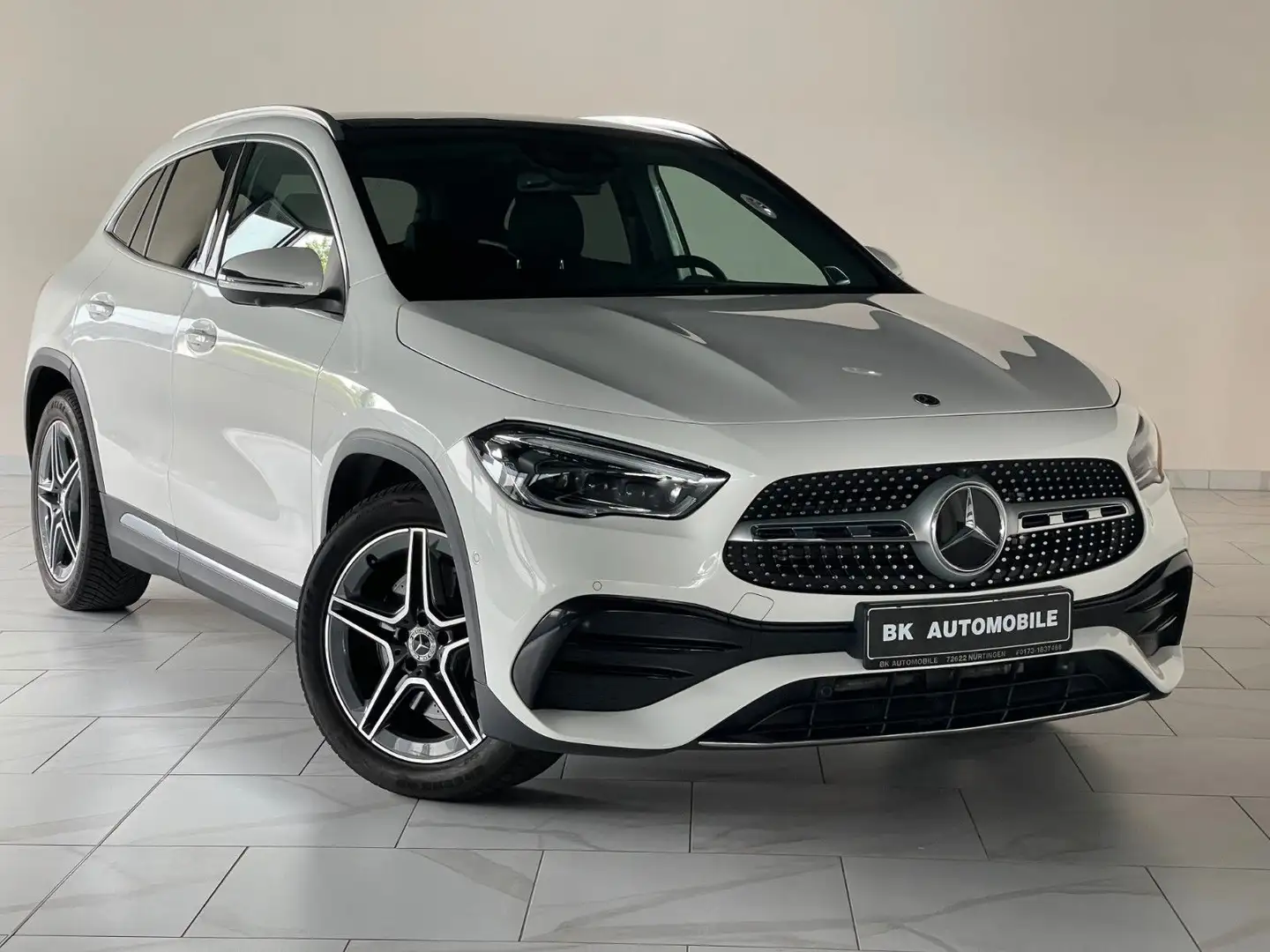 Mercedes-Benz GLA 250 4Matic|AMG|PANO|Off-Road|360°|Burmester| Weiß - 1