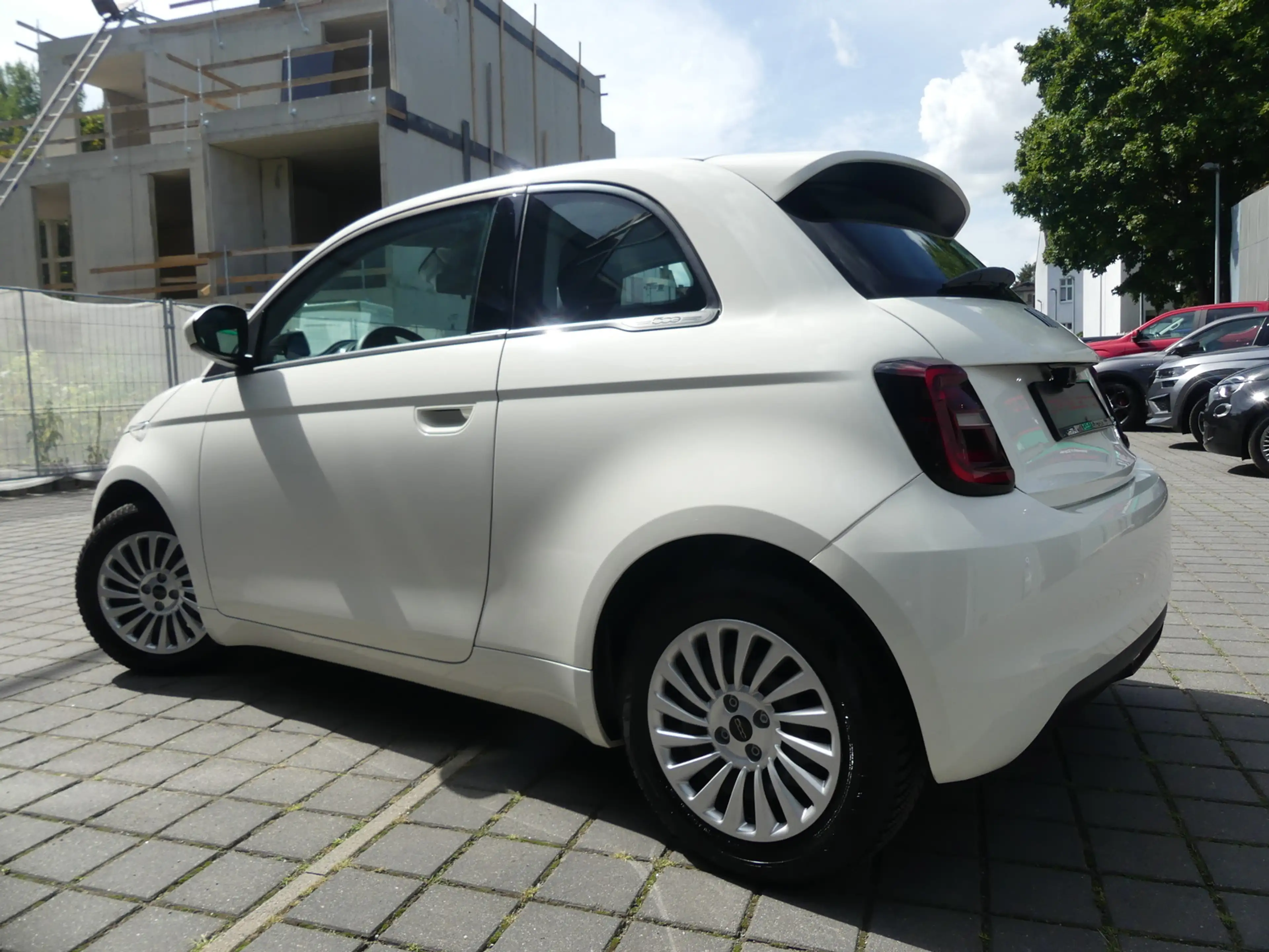 Fiat 500e Action 70KW Elektro KAM/NAVI/SITZH/DAB — photo 9