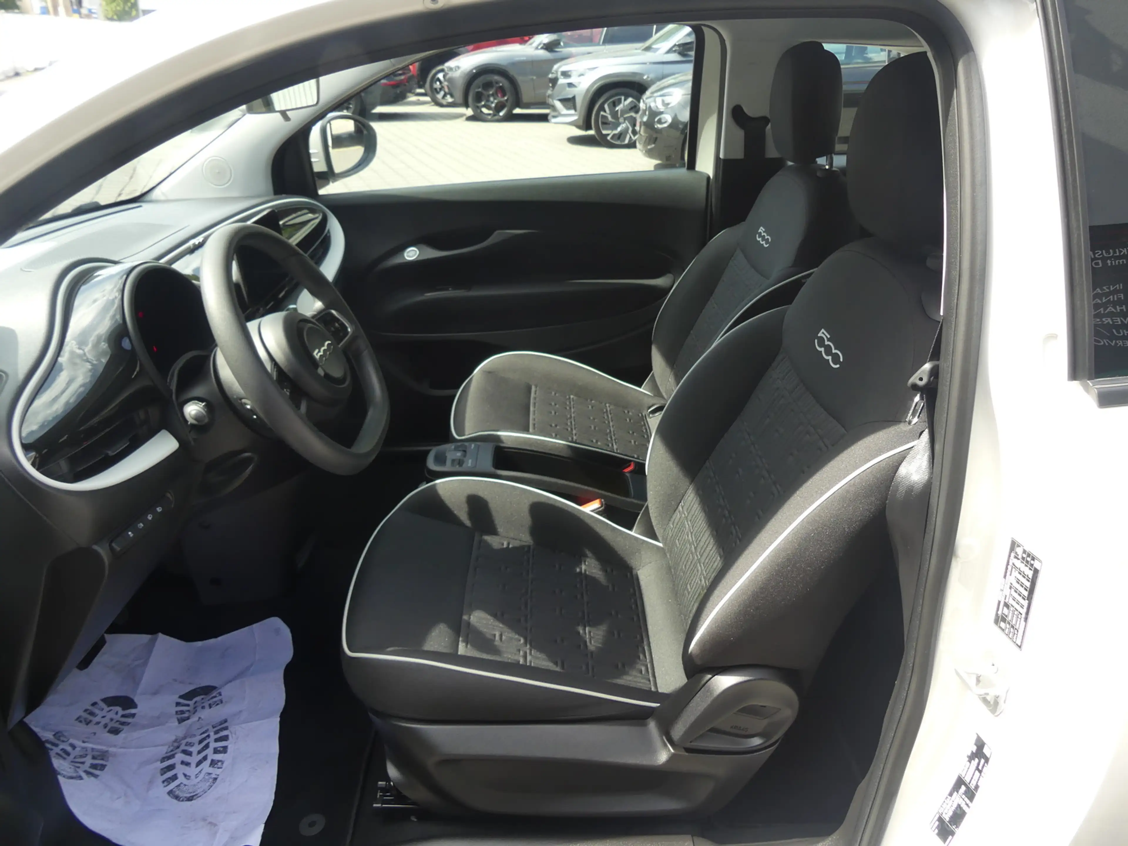 Fiat 500e Action 70KW Elektro KAM/NAVI/SITZH/DAB — photo 7