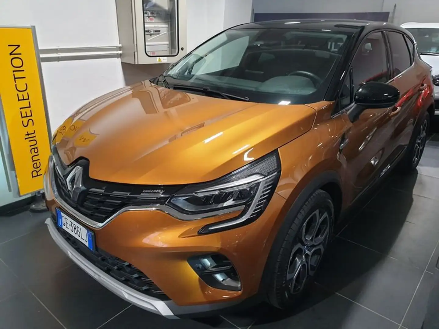 Renault Captur Plug-in Hybrid E-Tech 160 CV Intens - SUPERPROMO Orange - 1