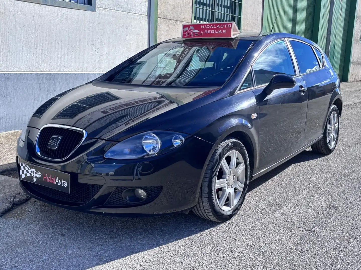 SEAT Leon 1.9TDI Sport Schwarz - 1