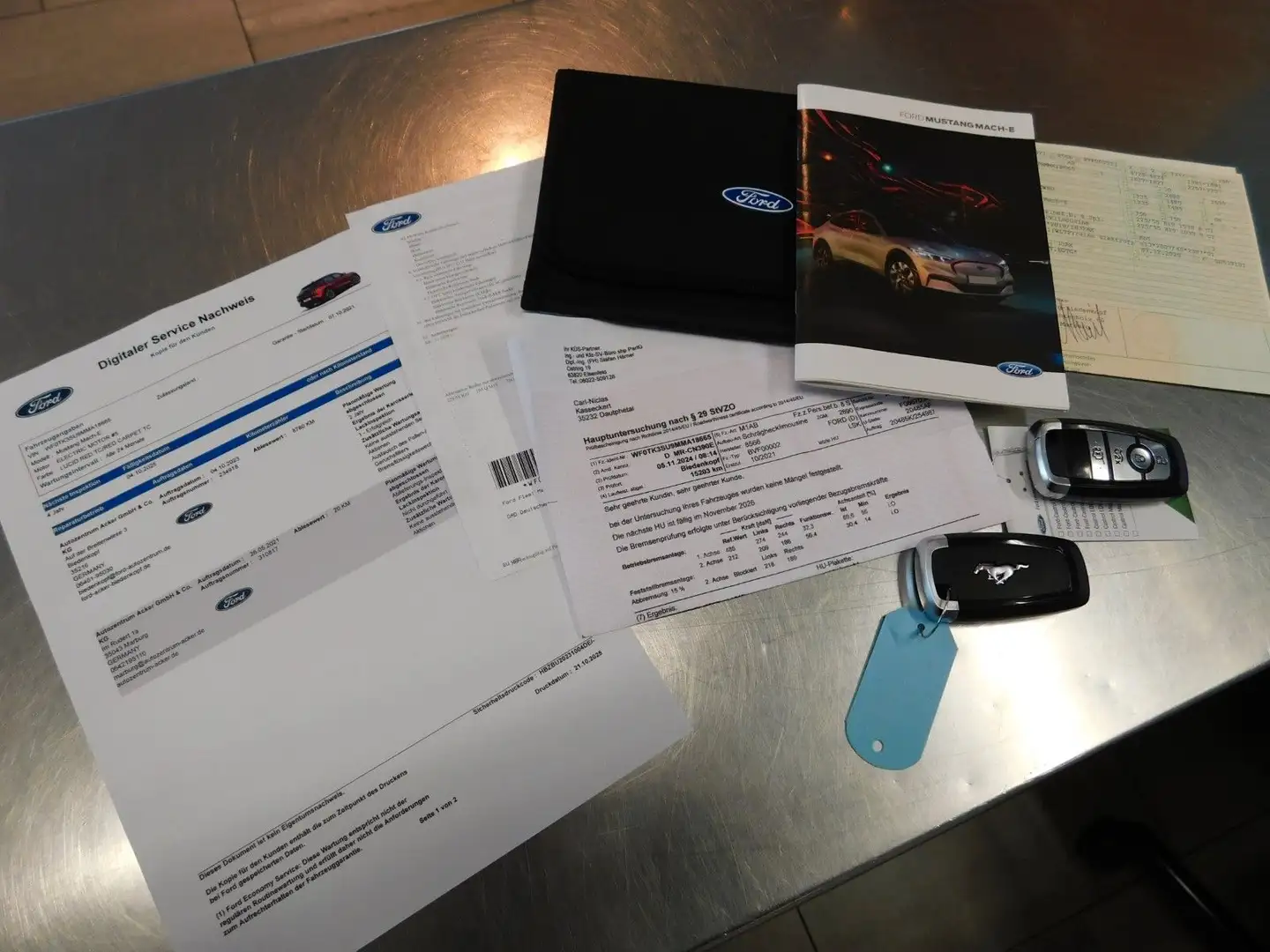 Ford Mustang Mach-E MUSTANG MACH-E Extended Range AWD+360°+TechnoP.2 Rouge - 2