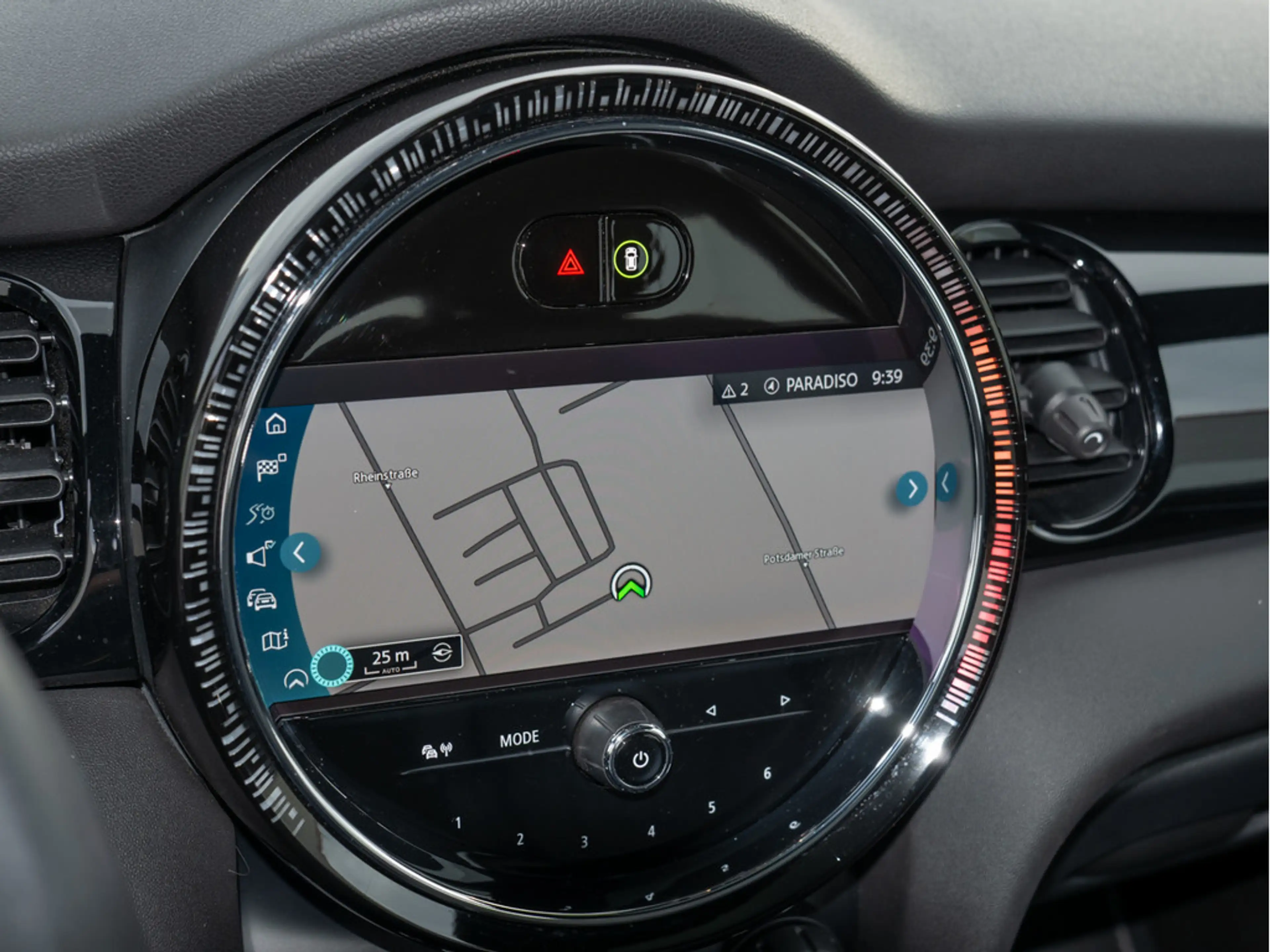 MINI Cooper SE Yours Trim NAVI ACC HUD LED PANO — photo 10